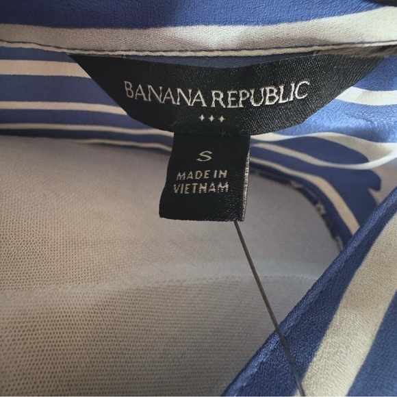 Banana Republic Blue and White Striped Blouse - Picture 4 of 5